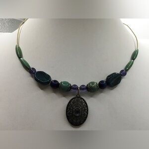 AVON SIGNED LMW WIRED GREEN PURPLE BLUE BEAD CHOKER NECKLACE